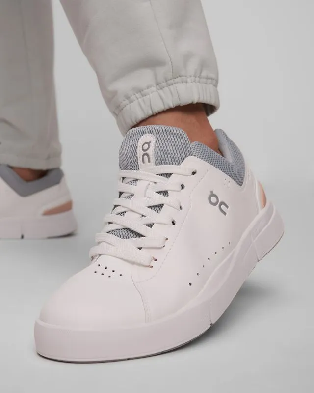 Białe sneakersy damskie On Running The Roger Advantage 3WD10652349-white-rosehip