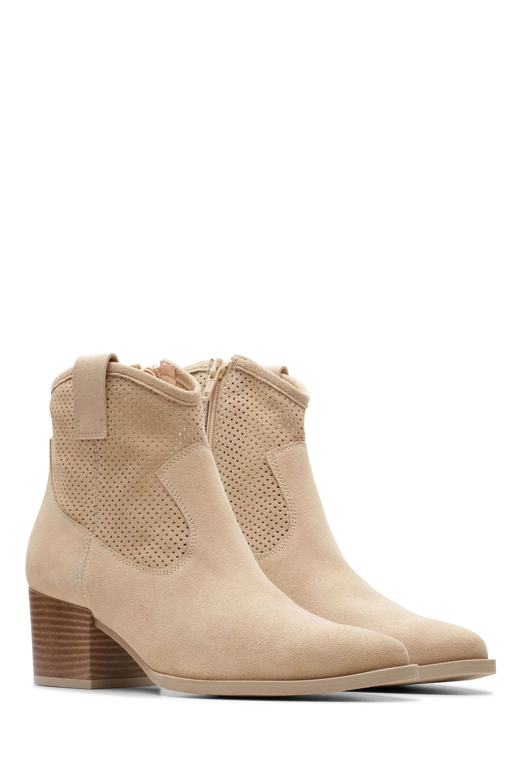 Clarks - Stivali western scamosciata con Rae    