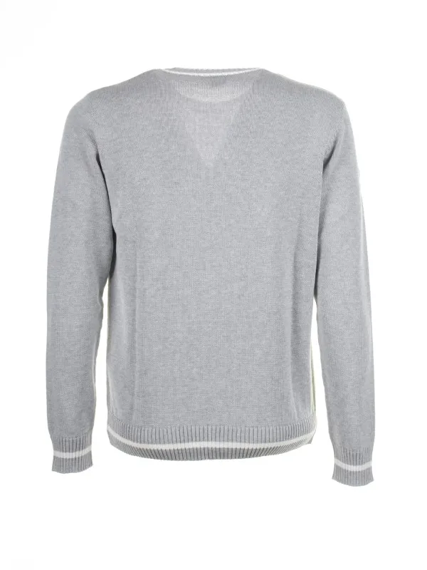 Light gray crew neck sweater