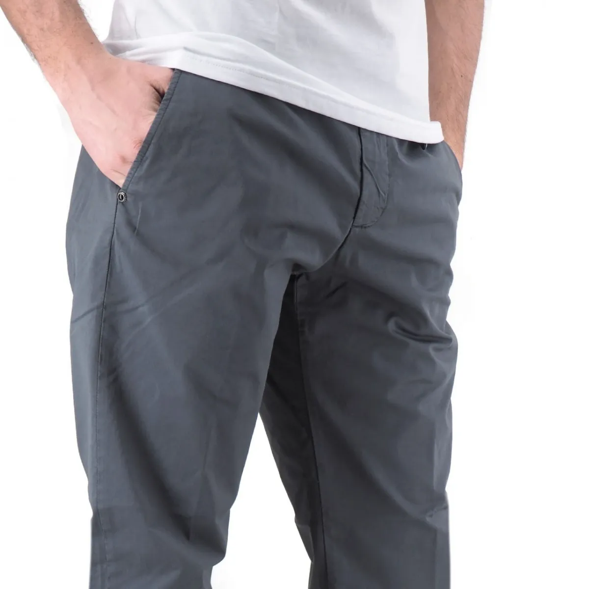 Pantaloni Chino, Grigio