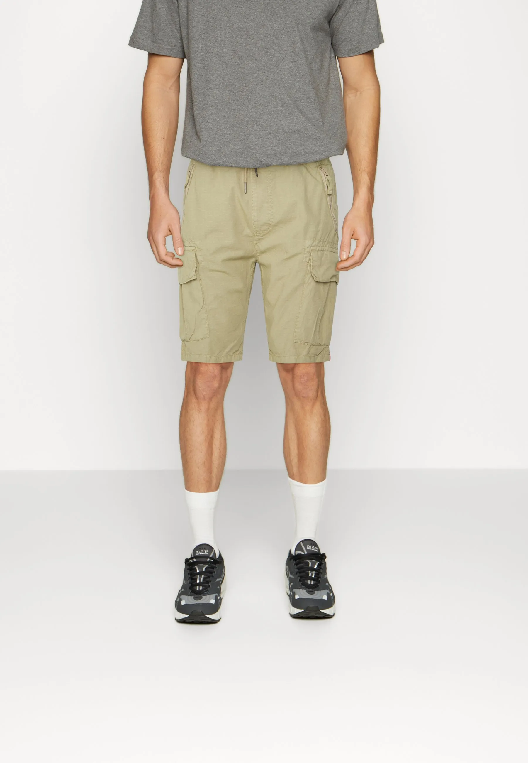 RIPSTOP JOGGER SHORT - Shorts