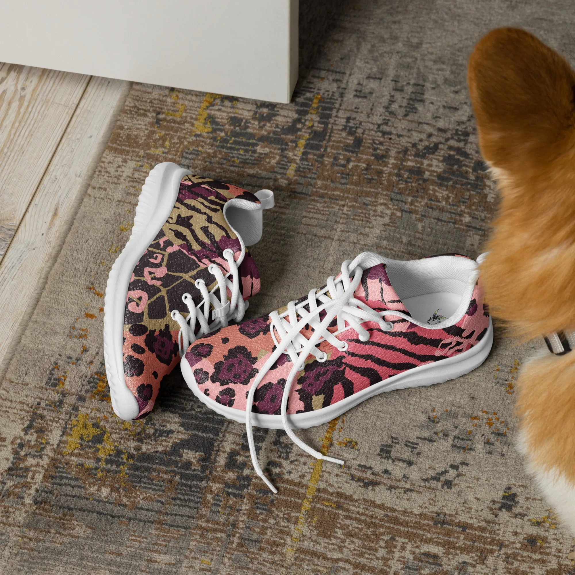 Scarpe da ginnastica da donna con fantasia maculata rosa