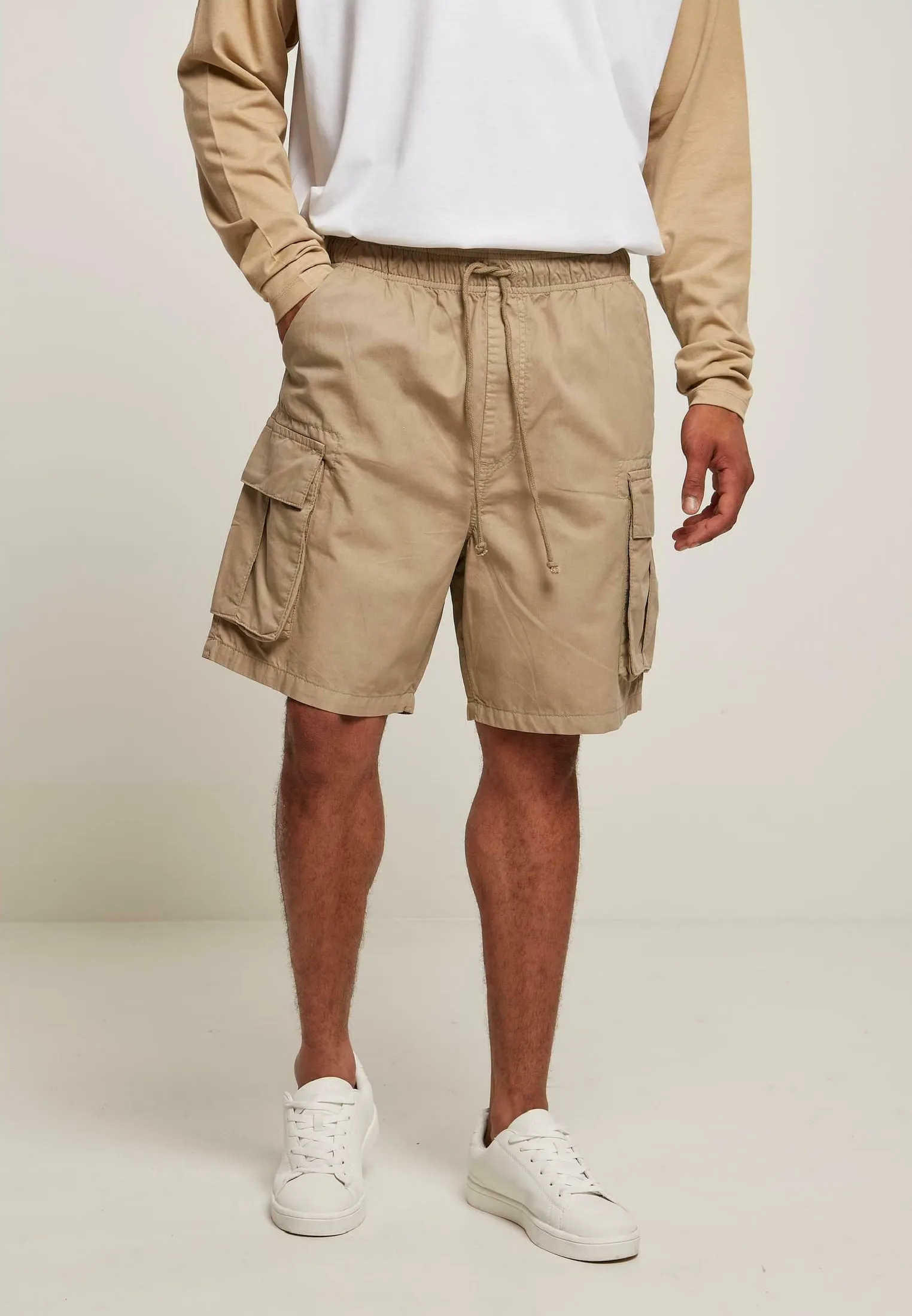 SHORT CARGO SHORTS - Shorts